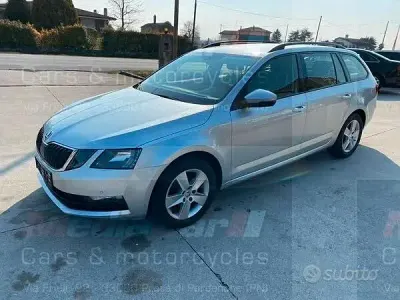 Usata Skoda Octavia 116 CV (85 kW) 2019 Grigio Station wagon