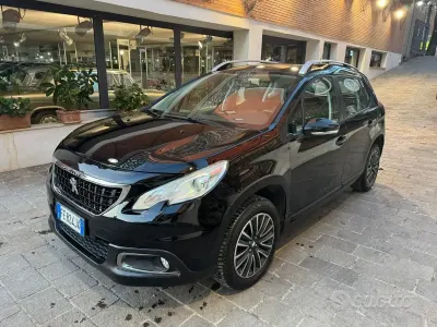 Usata Peugeot 2008 Allure 82 CV (60 kW) 2016 Nero SUV