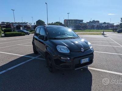 Usata Fiat Panda 4x4 S 85 CV (62 kW) 2019 Nero Utilitaria