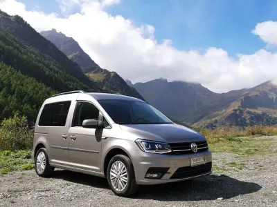 Usata VW Caddy Advance 102 CV (75 kW) 2019 Bronzo Monovolume