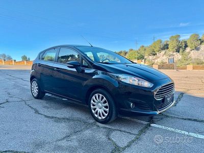 Usado Ford Fiesta 75 HP (55 kW) 2013 Preto Citadino