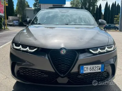 Usata Alfa Romeo Tonale 131 CV (96 kW) 2025 Grigio SUV