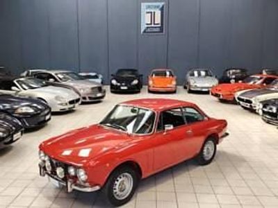 Usata Alfa Romeo 2000 Veloce 131 CV (96 kW) 1971 Rosso Coupé