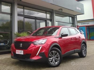 Usata Peugeot 2008 Active 101 CV (74 kW) 2023 Rosso SUV