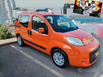 Usata Fiat Qubo Trekking 75 CV (55 kW) 2015 Arancione Monovolume