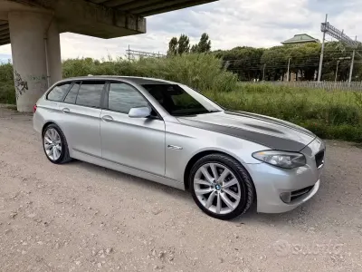 Usata BMW 520 184 CV (135 kW) 2011 Grigio Station wagon