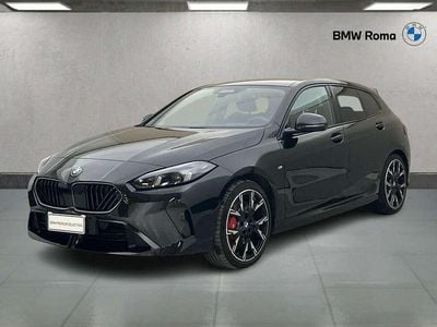 Black sapphire metallic Usata 2024 BMW 118 Comfort Edition Utilitaria | 34.980 € (Buon prezzo)