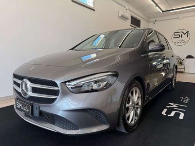 Mercedes B200