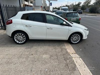 Usata Fiat Bravo 90 CV (66 kW) 2013 Bianco Utilitaria