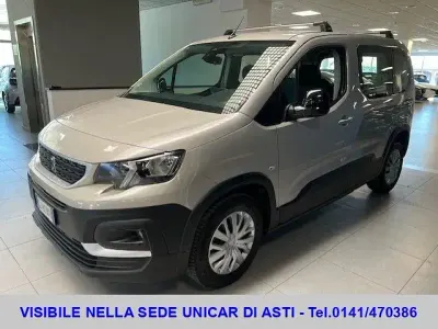 Gebraucht Peugeot Rifter Active 102 PS (75 kW) 2022 Beige Van / Kleinbus