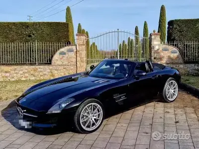 Usado Mercedes SLS AMG 571 CV (419 kW) 2011 Negro Descapotable