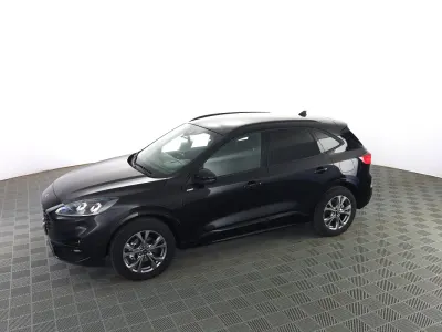 Usata Ford Kuga ST-Line 152 CV (111 kW) 2023 Agate black  metallizzato SUV