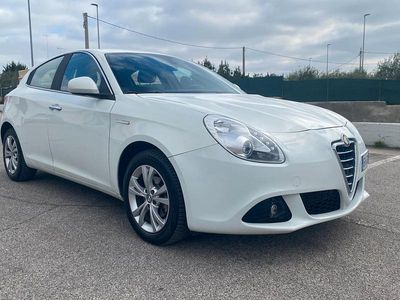 Usata Alfa Romeo Giulietta 105 CV (77 kW) 2013 Bianco Berlina