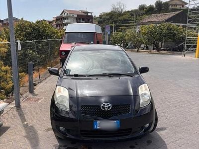 Usata Toyota Yaris 2007 Nero Utilitaria