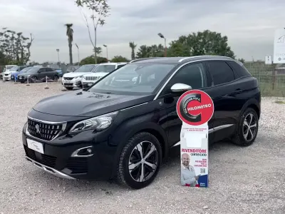 Usata Peugeot 3008 Crossway 131 CV (96 kW) 2018 Nero SUV