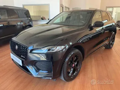 Usata Jaguar F-Pace R-Dynamic 204 CV (150 kW) 2022 Nero SUV