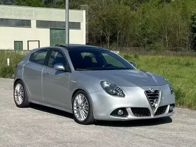 Usata Alfa Romeo Giulietta Exclusive 150 CV (110 kW) 2014 Utilitaria