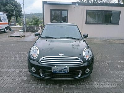 Usata Mini Cooper 98 CV (72 kW) 2014 Nero Utilitaria