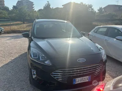 Usata Ford Kuga Business Edition 120 CV (88 kW) 2022 Nero SUV