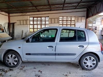 Usata 2002 Renault Clio II Expression Berlina | 1000 € (Ottimo prezzo)