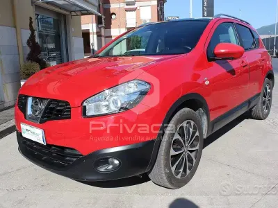 Usata Nissan Qashqai N-TEC 117 CV (86 kW) 2012 Rosso SUV