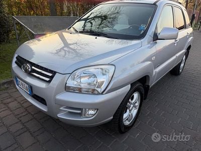 Usata Kia Sportage 140 CV (102 kW) 2008 Grigio SUV