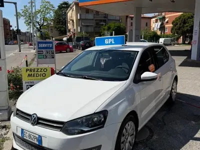 Usata VW Polo Highline 86 CV (63 kW) 2010 Bianco Utilitaria