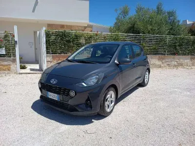 Usata Hyundai i10 67 CV (49 kW) 2021 Grigio Utilitaria