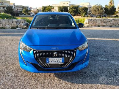 Usata Peugeot 208 100 CV (73 kW) 2022 Blu Utilitaria