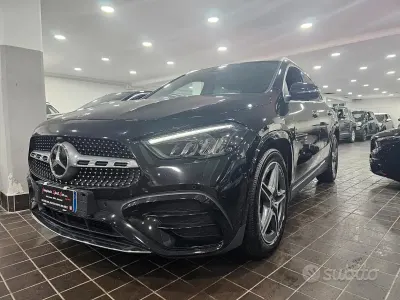 Usata Mercedes GLA200 AMG Line Premium Plus 150 CV (110 kW) 2024 Grigio SUV