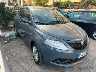 usata Lancia Ypsilon 1.2 benzina GPL 2014