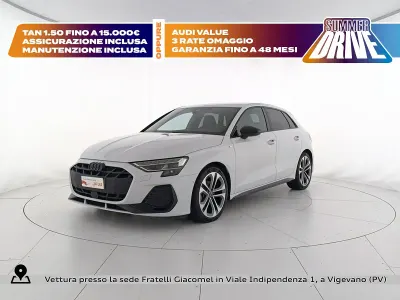 Usata Audi A3 S-Line 150 CV (110 kW) 2025 Bianco ghiacciaio metallizzato Berlina