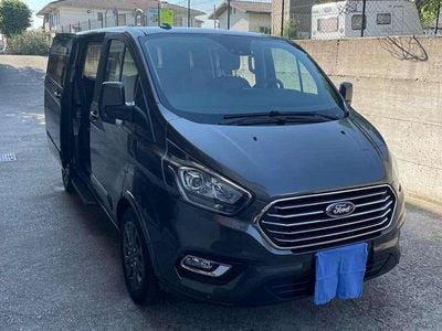 Usata Ford Tourneo Titanium 131 CV (96 kW) 2021 Monovolume