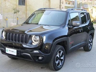 Usata Jeep Renegade Trailhawk 170 CV (125 kW) 2020 Nero SUV