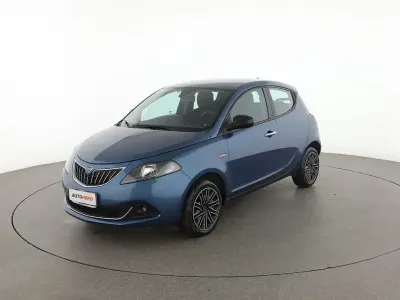 Usata Lancia Ypsilon Gold 70 CV (51 kW) 2022 Blu Utilitaria
