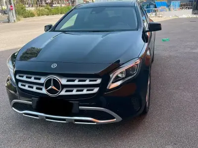 Usata Mercedes GLA200 136 CV (100 kW) 2019 SUV
