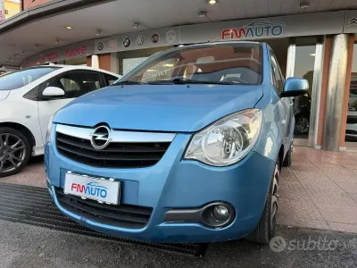 Usata Opel Agila Enjoy 65 CV (47 kW) 2009 Bluazzurro Utilitaria