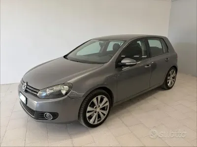 Usata VW Golf VI Highline 105 CV (77 kW) 2009 Grigio Utilitaria