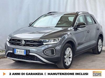 Usata VW T-Roc Life 116 CV (85 kW) 2023 Grigio SUV