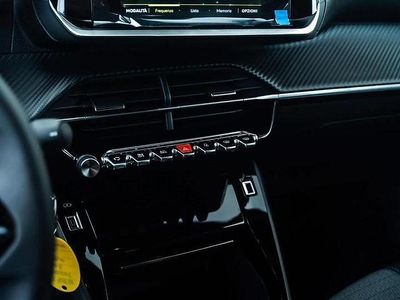 Usata Peugeot 2008 130 CV (95 kW) 2023 Nero SUV