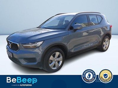 Usata Volvo XC40 Momentum 129 CV (94 kW) 2022 Grigio metallizzato SUV