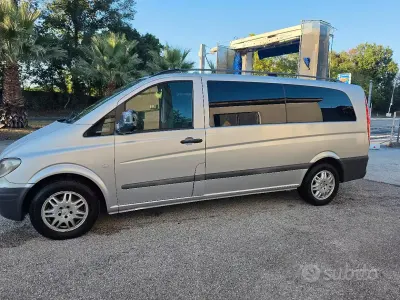 Usata Mercedes Vito 150 CV (110 kW) 2000 Grigio Furgone
