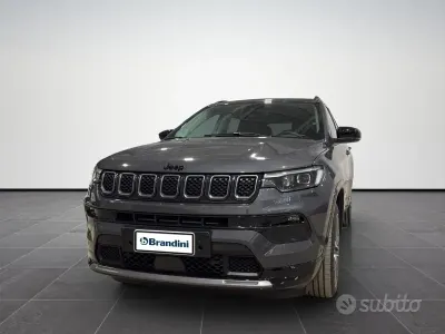 Usata Jeep Compass Summit 131 CV (96 kW) 2025 Grigio SUV