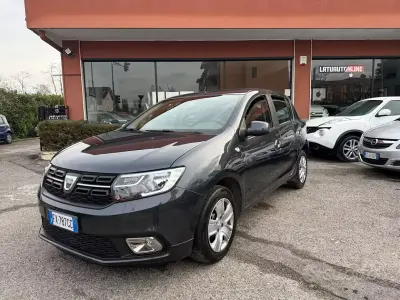 Usata Dacia Sandero Comfort 73 CV (53 kW) 2019 Grigio Berlina