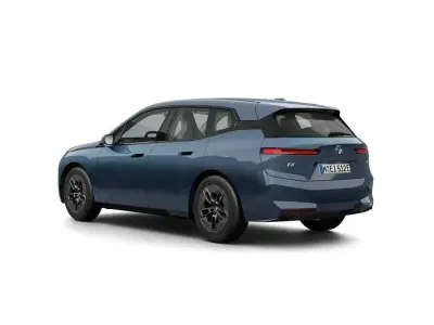 Nuova BMW iX Efficient Dynamics 424 kW (577 CV) 2026 Blu SUV