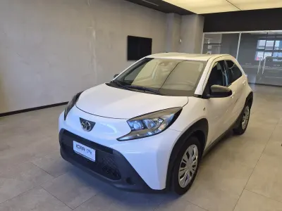 Usata Toyota Aygo X Active 72 CV (52 kW) 2023 Bianco SUV