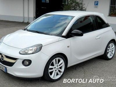 Usata Opel Adam Glam 87 CV (63 kW) 2014 Bianco Utilitaria