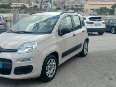 Usata Fiat Panda Lounge 69 CV (50 kW) 2014 Beige Utilitaria