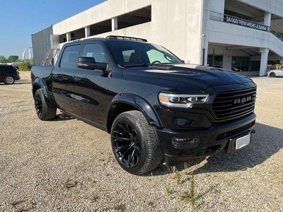 Nuova RAM 1500 396 CV (291 kW) 2025 Nero Pick-up