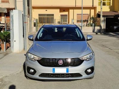 Usata Fiat Tipo Easy 120 CV (88 kW) 2017 Argento(met.) Berlina